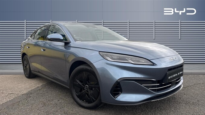 BYD Seal 6 1.5 DM-i Boost 4dr e-CVT Saloon - Image 1